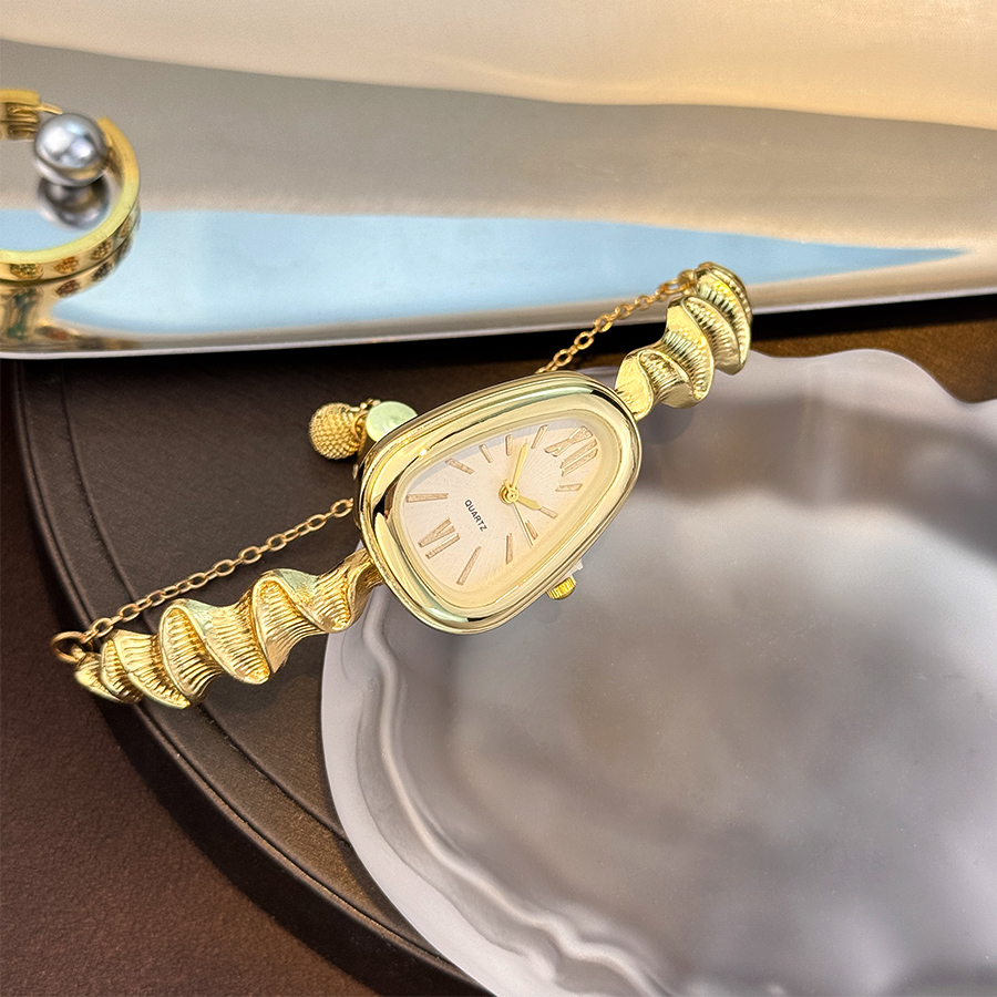 Elegant Snake-Shape Ladies Qua - огляд і ціна Luxury Watch Collection