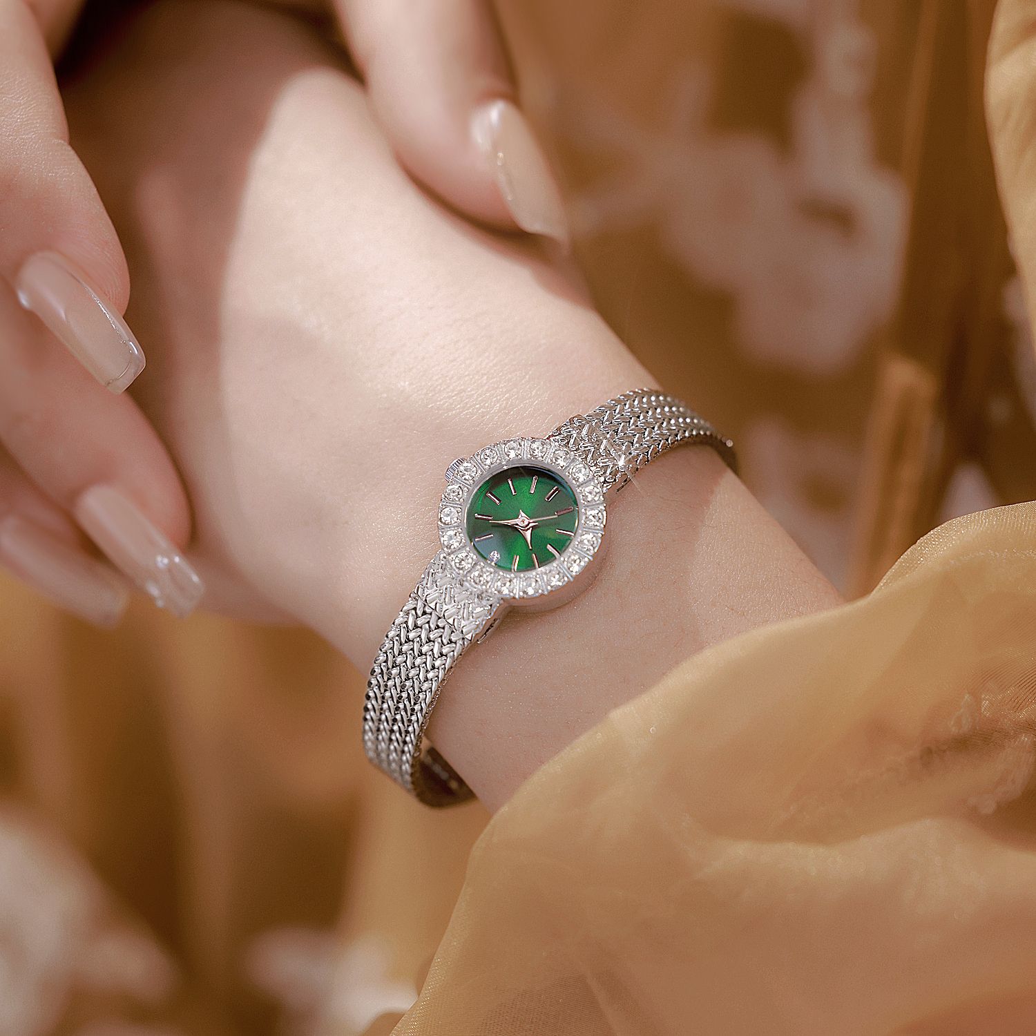 Vintage Women's Wristwatch Lux - огляд і ціна Luxury Watch Vintage