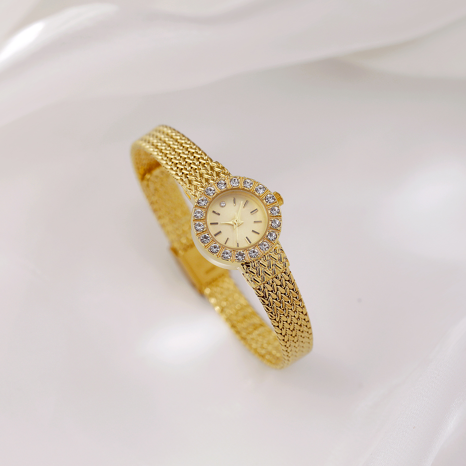 Vintage Women's Wristwatch Lux - огляд і ціна Luxury Watch Vintage